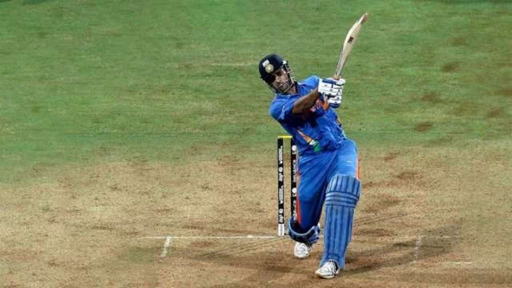 MS Dhoni finishes off in style