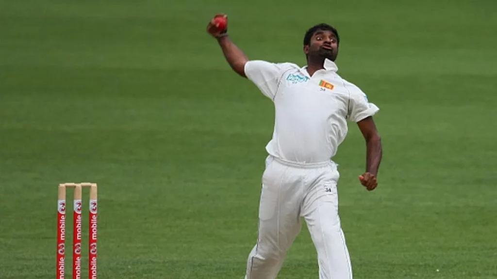 Muttiah Murlitharan Bowling