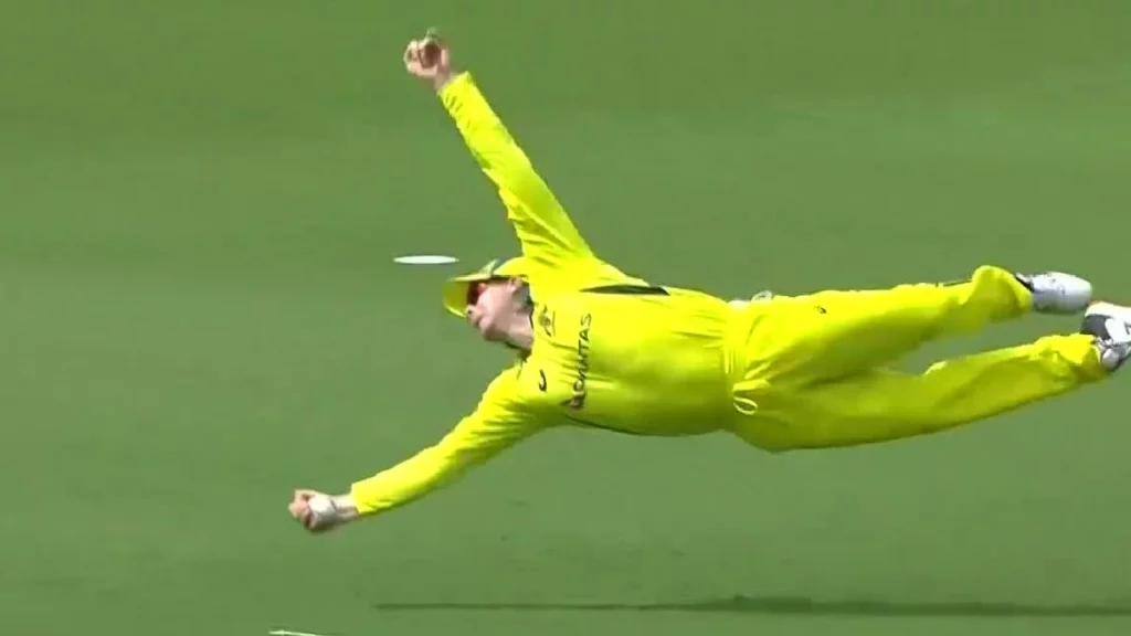 Steve Smith slip catch