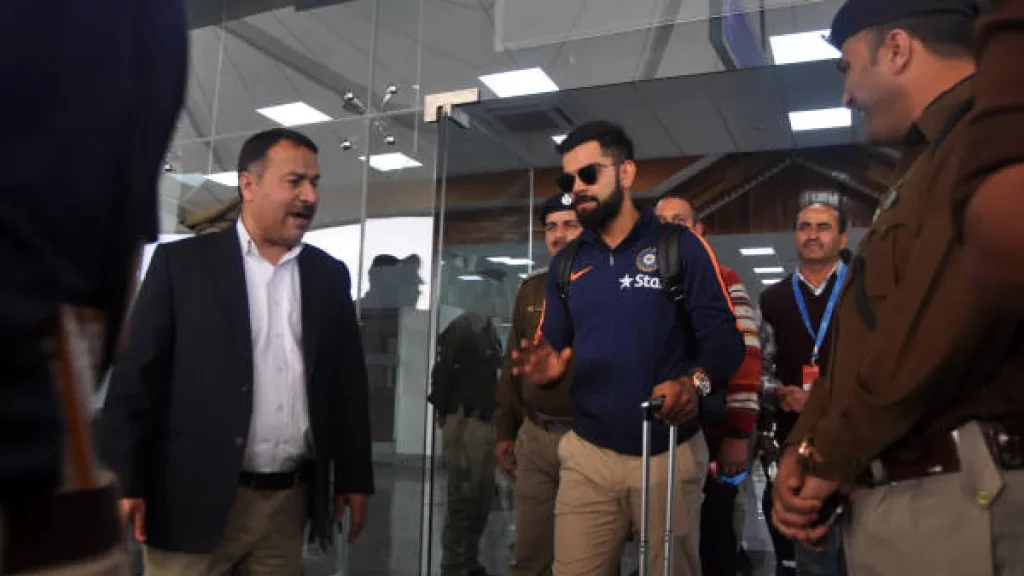 Virat Kohli Airport image